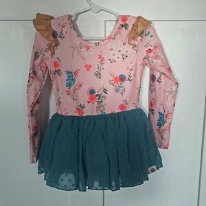 Cheeky Plum Toddler girls 3T lo g sleeve leotard. Like new